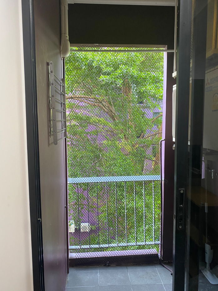 picture Rent  The Privacy Pracha Uthit-Suksawat  - 10/13