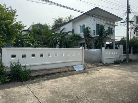 🔥 Land for sale, Soi Nawamin 26 💰 Price 2,990,000 million, free transfer (land facing north)