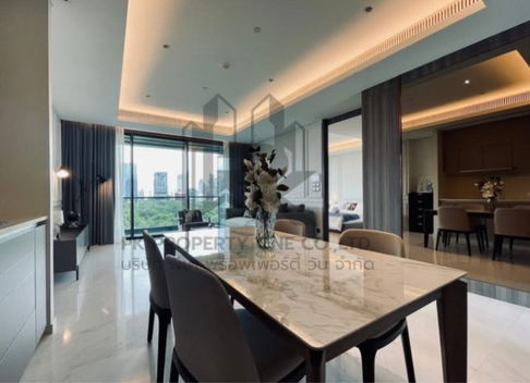 ‼️For rent✨ Sindhorn Tonson (Super Luxury) 🔥 To. 0646657851📲 Ready to move in‼️Near BTS Chidlom and BTS Phloen Chit, only 4 minutes.