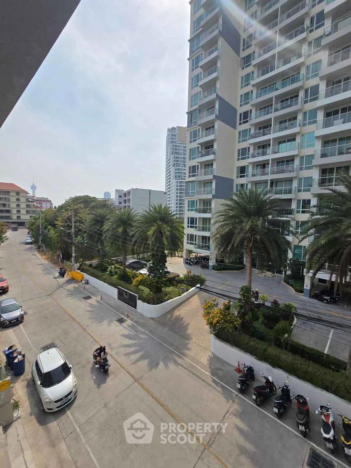 picture Studio Condo at Aurora Pratumnak close to Phratamnak (ID 2209829) - 11/13