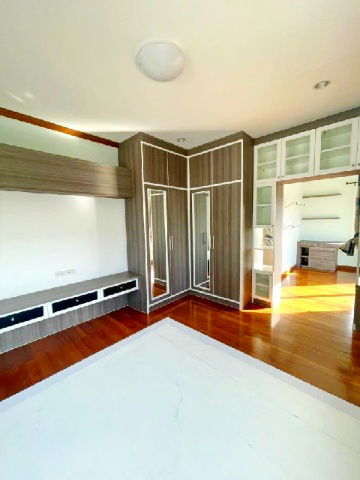 picture conner For rent Lux Mansion 2-storey on the main road Hi-Tech Group BoThong Rojana 304 Sahapat Chan - 3/8