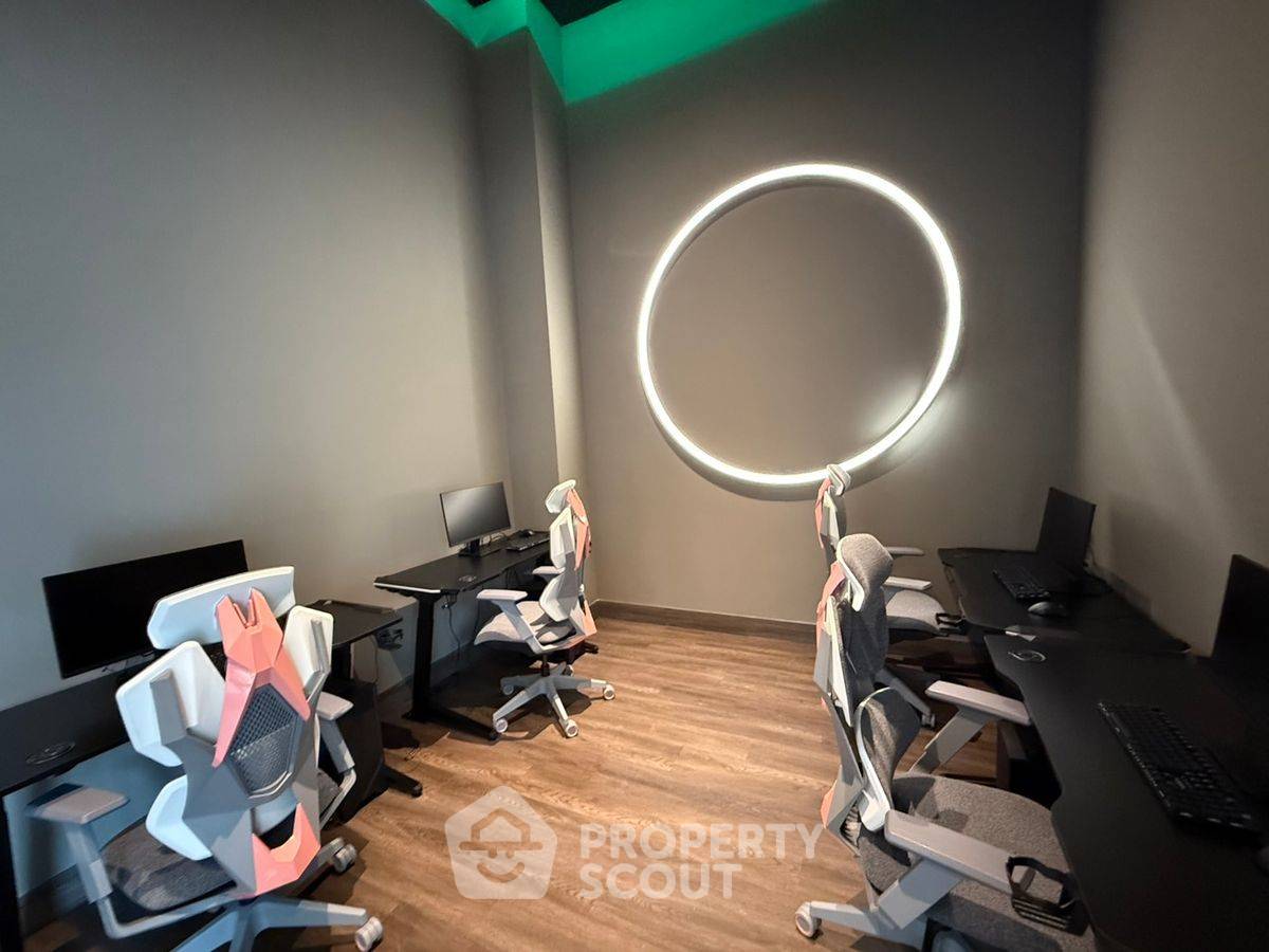 picture Studio Condo at Nue District R9 near MRT Phra Ram 9 (ID 2210867) - 17/42
