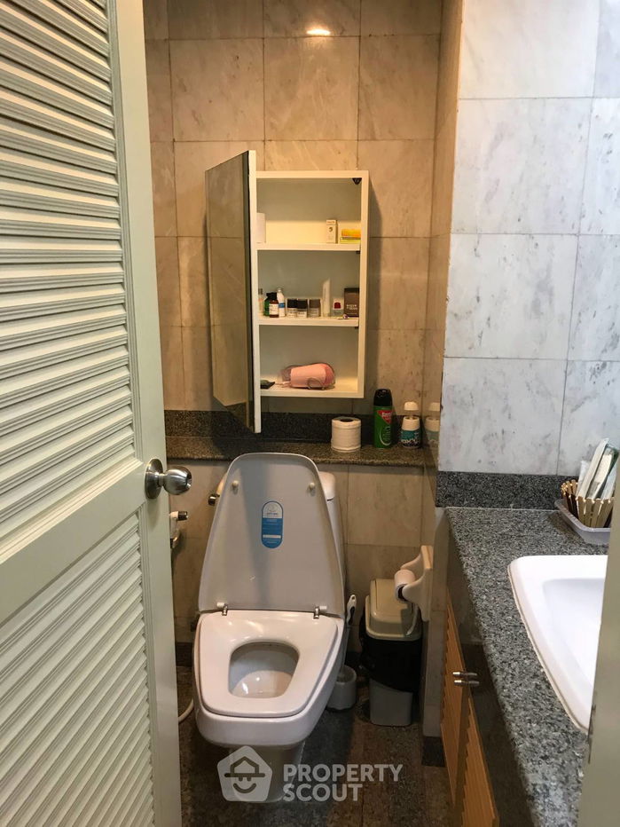 picture 1-BR Condo at President Place near BTS Chit Lom (ID 479732) - 11/13