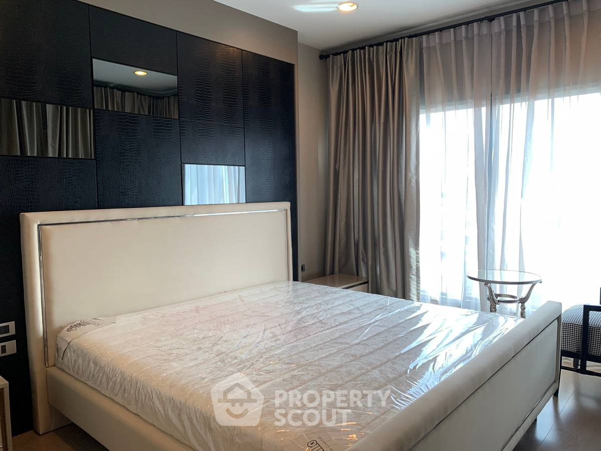 picture 2-BR Condo at The Crest Sukhumvit 34 near BTS Thong Lor (ID 2211160) - 1/12