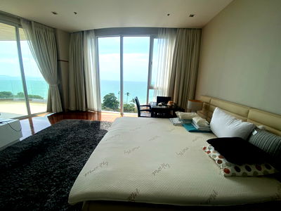 Condos for sale North Pattaya Road : for sale Condo The Cove pattaya  3 Bed 3 Bath 237 Sq.m  (S03-2058)