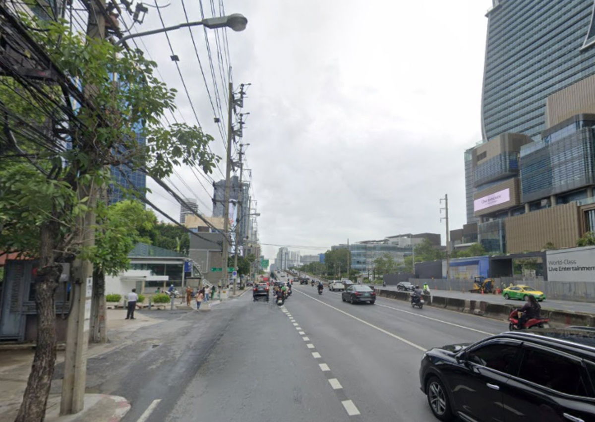 รูป ให้เช่าอาคารพาณิชย์ 4 ชั้น 6 คูหา ติดถนนพระราม 4 ใกล้ MRT คลองเตย - รูปที่ 1/4