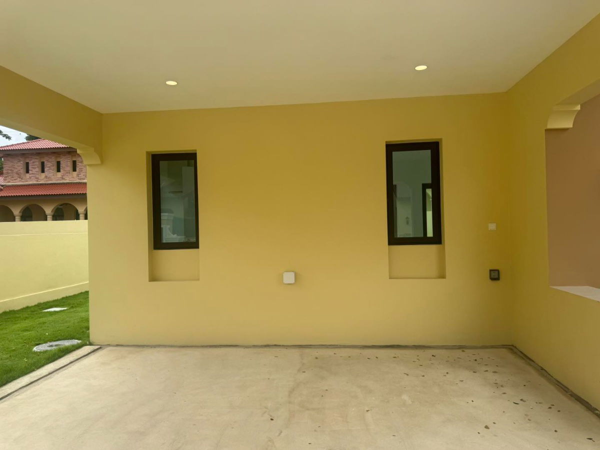 picture 🏡 For sale: Single-storey pool villa 🏊🏻‍♂️ Swimming pool (new house) 💰 Price 9,900,000 baht 🔅 Southeast front of the house - 11/30