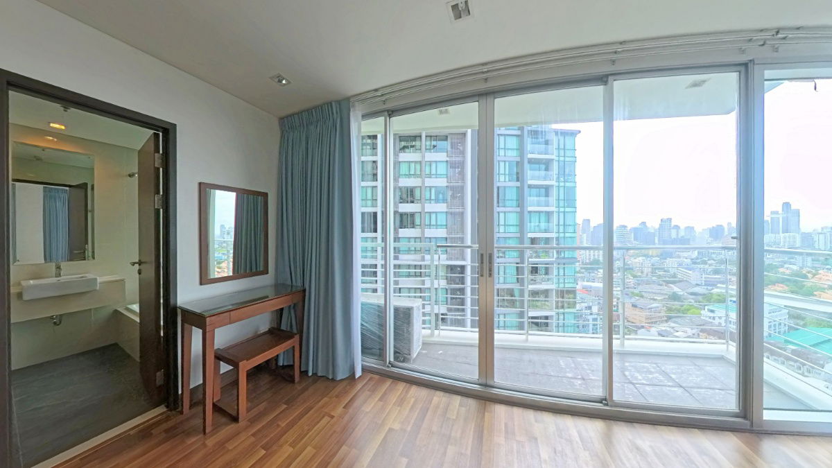 picture For rent: Le Luk Condo, 2BR/2BA, 84 sq.m. near BTS Phra Khanong - 2/11