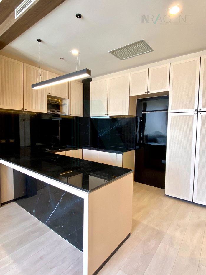 picture For Rent Condo NOBLE PLOENCHIT Building C, Floor 33,1 bed room, Room size 60 sqm - 7/8