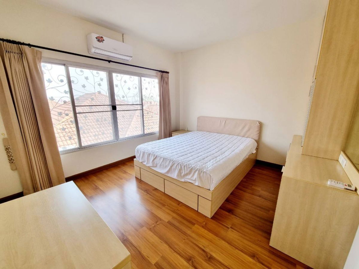 picture ✅ Townhome for Rent | Fully Furnished | Perfect for Living or Home Office | The Balcony Home - 5/12
