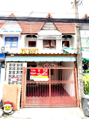 เช่าทาวน์โฮม ปุณณวิถี 21 : 🎉 HOT DEAL บ้านให้เช่า พร้อมอยู่ ใกล้ BTS และ MRT 🎉 🏡 ทาวน์โฮม 2 ชั้น @หมู่บ้านท่าเรือ ซ.วชิรธรรม 57 แยก 26