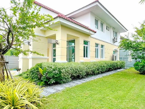 fully furnished electrical appliances chalermprakiat62 ARL BanThapChang 3.6km. For rent 2-store