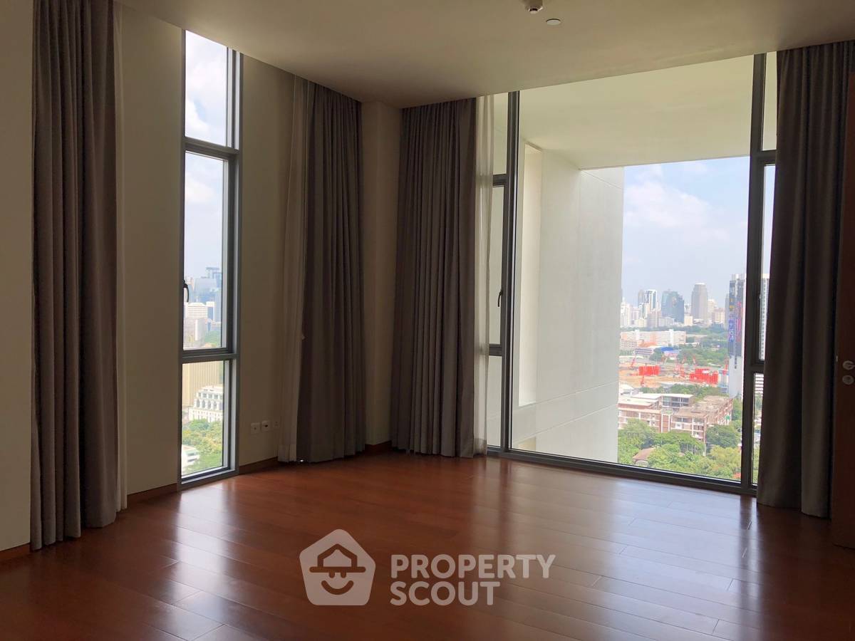 รูป คอนโด 3-ห้องนอน ที่ เดอะ สุโขทัย เรสซิเด้นซ์ คอนโดมิเนียม ใกล้ MRT ลุมพินี (ID 2211378) - รูปที่ 4/13