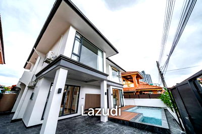 บ้านเดี่ยว ชลบุรี : 6 Beds 7 Baths 230 SQ.M. Eakmongkol Thepprasit
