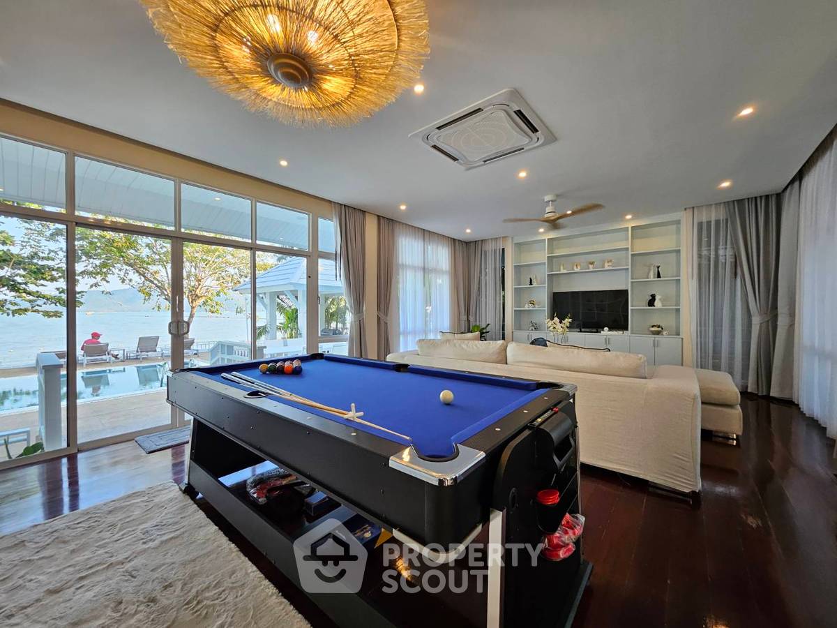 picture 4-BR Villa close to Chalong (ID 2005362) - 13/35