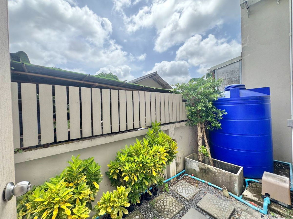 รูป 🏡ทาวน์โฮมตามสภาพ โซนถลาง ใกล้โรบินสัน สภาพดีพร้อมเข้าอยู่  เดินทางสะดวก ใกล้สิ่งอำนวยความสะดวกครบ 🏡  - รูปที่ 10/19