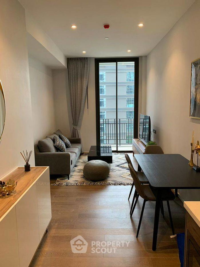 picture 1-BR Condo at Muniq Langsuan near BTS Ratchadamri (ID 1400098) - 1/12