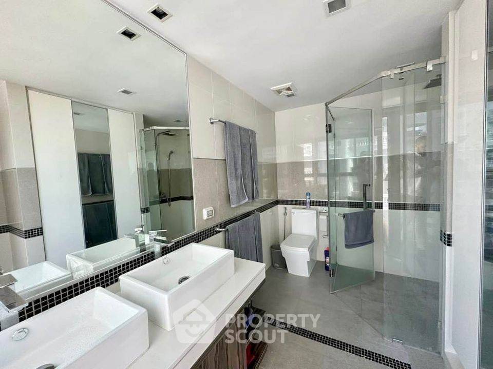 picture 2-BR Condo at Wongamat Tower Condominium close to Sanctuary of Truth (ID 1915160) - 19/20