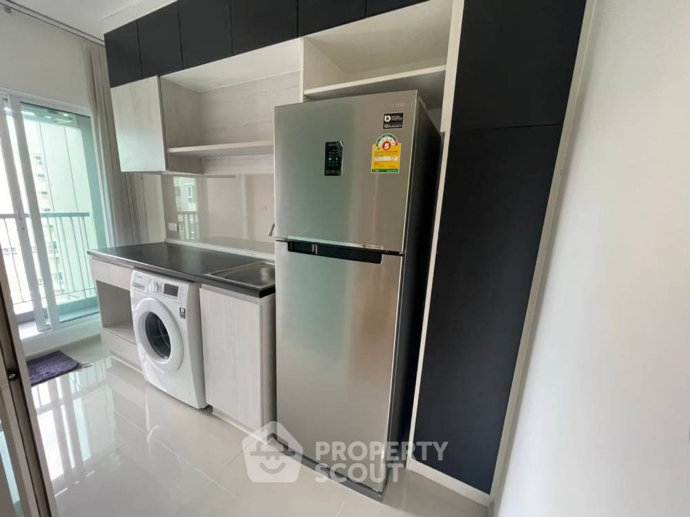 picture 1-BR Condo at Aspire Erawan near BTS Chang Erawan (ID 817919) - 9/15