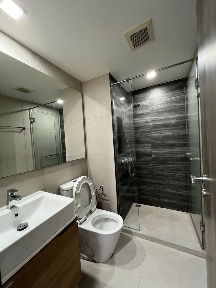 picture R5277 For rent Maestro 02 Ruamrudee Ploenchit  1bed 1bath 23k - 9/10