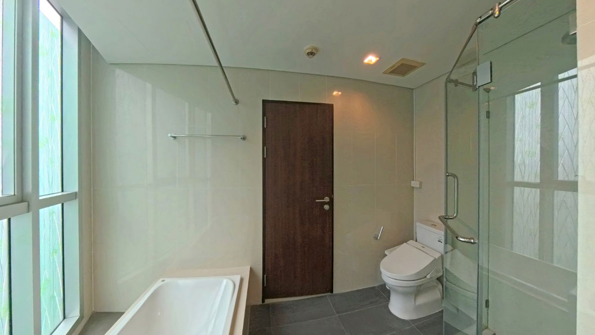 picture For rent: Le Luk Condo, 2BR/2BA, 84 sq.m. near BTS Phra Khanong - 10/11