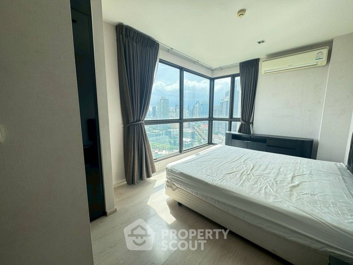picture 2-BR Condo at Rhythm Sukhumvit 44/1 near BTS Phra Khanong (ID 2210422) - 4/12