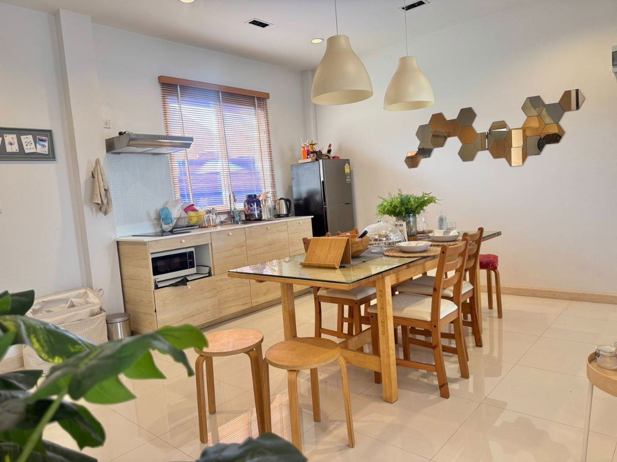 รูป 🏡ทาวน์โฮมตามสภาพ โซนถลาง ใกล้โรบินสัน สภาพดีพร้อมเข้าอยู่  เดินทางสะดวก ใกล้สิ่งอำนวยความสะดวกครบ 🏡  - รูปที่ 5/19