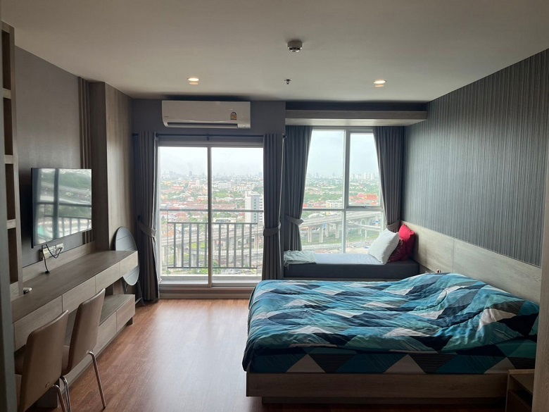 รูป ห้องพร้อมอยู่ คอนโด ลุมพินี พาร์ค บรมราชชนนี - สิรินธร ตึก 4 ชั้น 21 มี 1 ห้องนอน 28 ตรม.  ของครบ เพียง 9,500 บาท - รูปที่ 1/5
