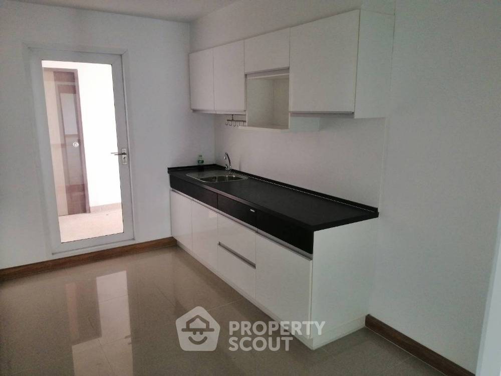 picture 3-BR Condo at Supalai River Resort Charoen Nakhon in Samre (ID 1169385) - 10/11