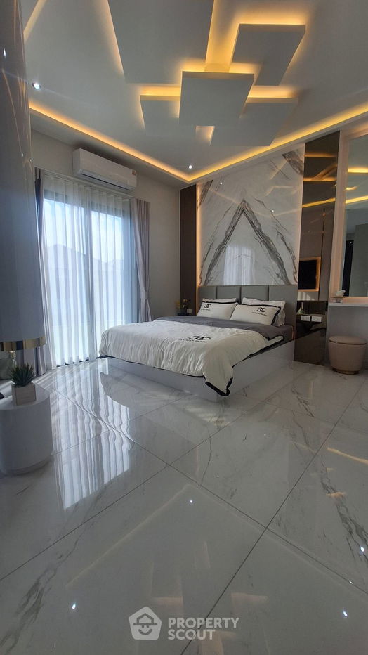 รูป บ้าน 3-ห้องนอน ที่ เดอะ แกรนด์ 9 ใกล้ เมืองพัทยา (ID 2165956) - รูปที่ 2/13