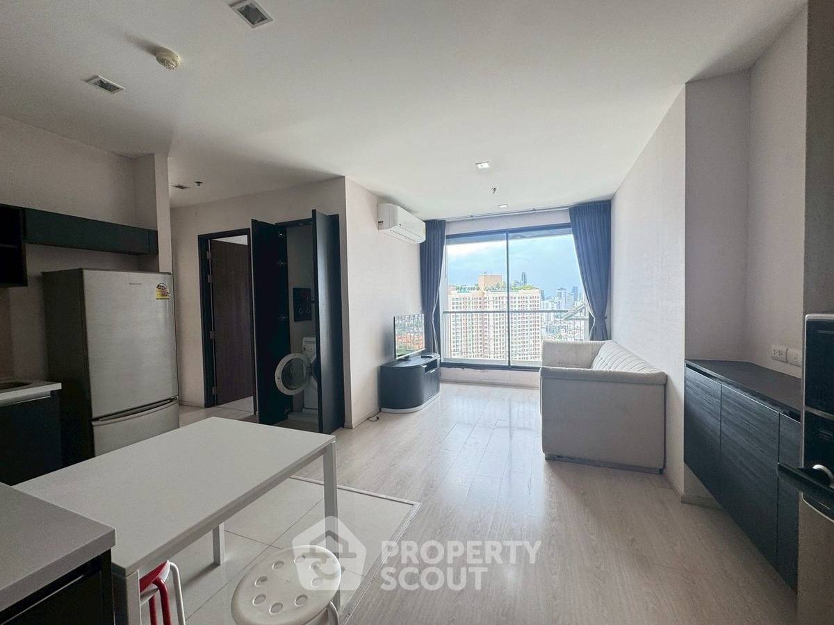 picture 2-BR Condo at Rhythm Sukhumvit 44/1 near BTS Phra Khanong (ID 2210422) - 8/12