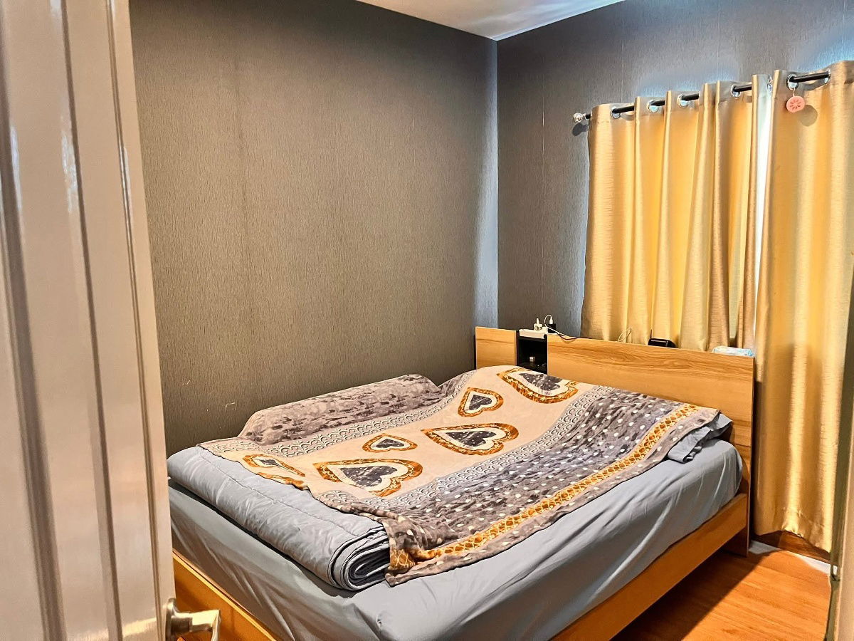 รูป ขายบ้าน The plant Thepharak  บ้านแฝด 2 ชั้น 3ห้องนอน 2ห้องน้ำ จอดรถในบ้าน2คัน หน้าบ้าน 2คัน ต่อเติมหลังคาที่จอดรถ  บ้านสวยใหม่ บรรยากาศดี  - รูปที่ 17/23