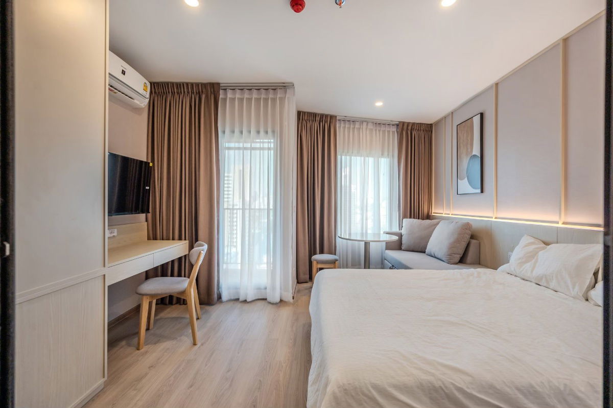 picture Condo for rent Life Rama4-Asoke near MRT Queen Sirikit National Convention Center 21,000 baht Property code: RS878 - 6/21