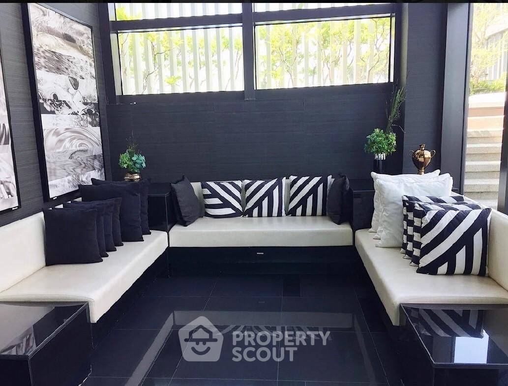 picture 2-BR Condo at Rhythm Sukhumvit 44/1 near BTS Phra Khanong (ID 2210422) - 11/12