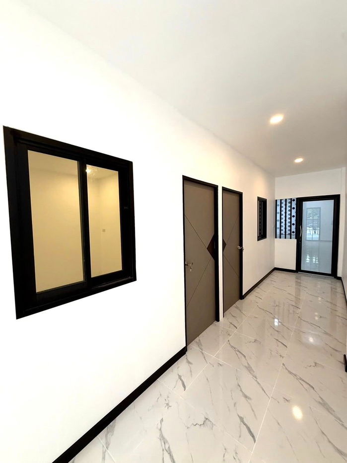 รูป 🏡✨บ้านรีโนเวทใหม่ ทาวเฮ้าส์ชั้นเดียว  โซนสามกอง หลัง รพ.กรุงเทพ หน้าบ้านไม่ชนใคร ทำเลดีใจกลางภูเก็ต เดินทางสะดวก  🏡✨  - รูปที่ 15/21