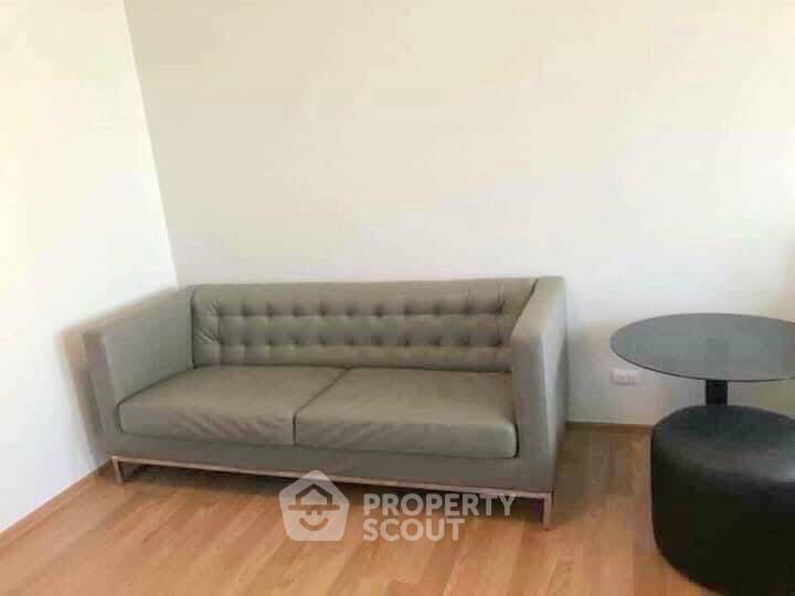picture Studio Condo at Unio Sukhumvit 72 near BTS Bearing (ID 2210038) - 3/10