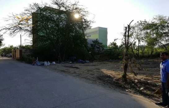 picture Land for sale   Srinakarin land, Soi 45, 1 ngan, distance 1.2 km. to the BTS station. Srinakarin Soi 38 - 7/9