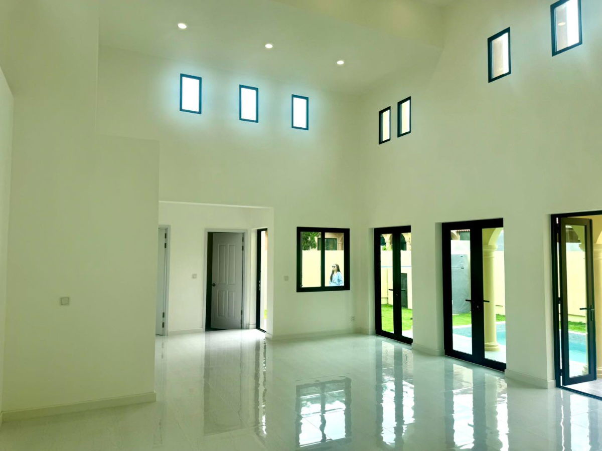 picture 🏡 For sale: Single-storey pool villa 🏊🏻‍♂️ Swimming pool (new house) 💰 Price 9,900,000 baht 🔅 Southeast front of the house - 15/30