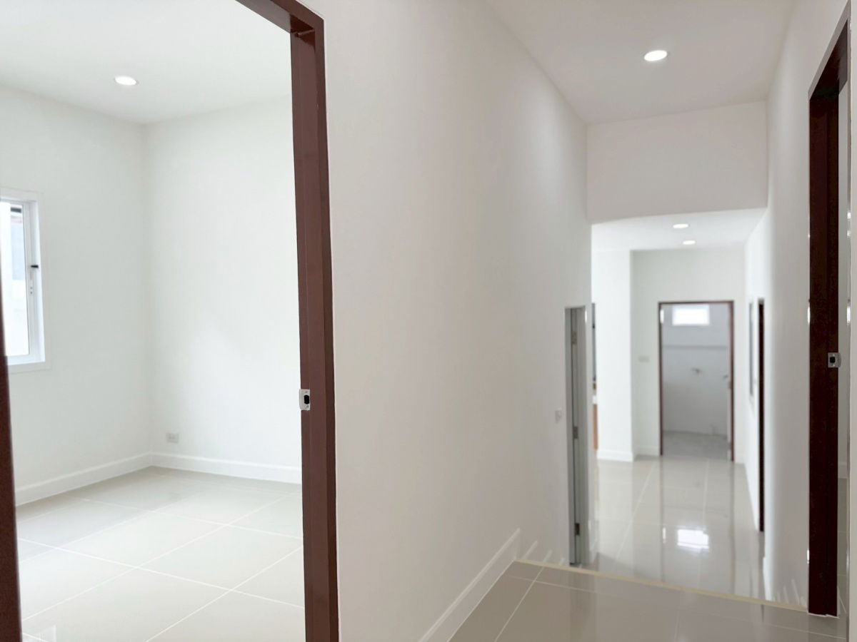 รูป 🏡✨บ้านแฝดชั้นเดียว รีโนเวทใหม่ โซนรัษฎาหลังอีเกีย ทำเลดี เดินทางสะดวก ใกล้สิ่งอำนวยความสะดวกครบ 🏡✨ - รูปที่ 9/21