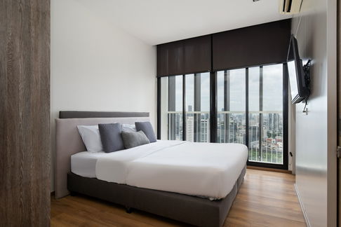 Sale! Studio Condo @ Park 24 | 30 SQM | High Floor | Heart of Sukhumvit | Great View!