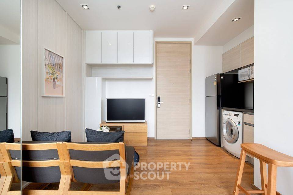 picture Studio Condo at Park Origin Phrom Phong near BTS Phrom Phong (ID 1760461) - 6/12