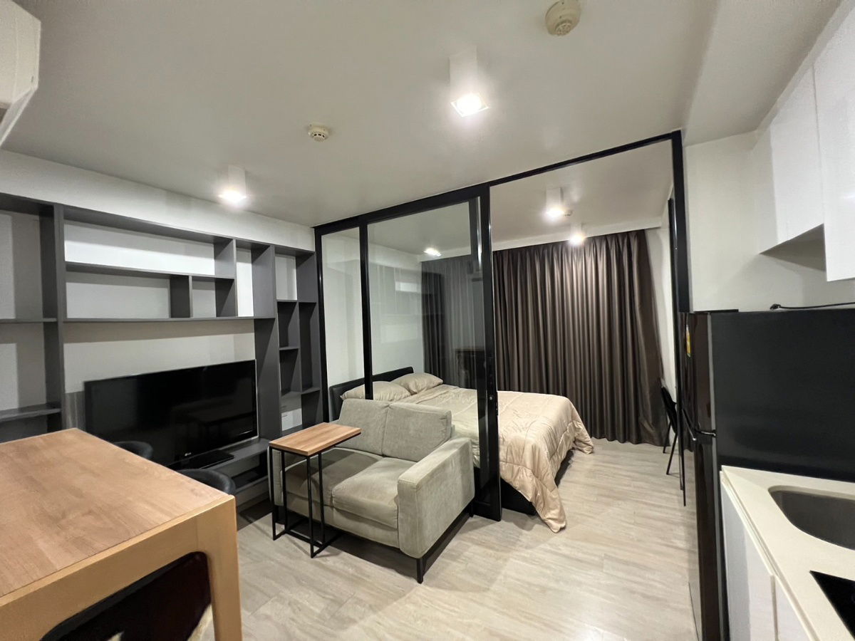 picture R5277 For rent Maestro 02 Ruamrudee Ploenchit  1bed 1bath 23k - 1/10