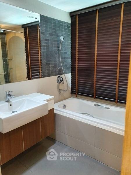 picture 1-BR Condo at The Crest Sukhumvit 49 near BTS Thong Lor (ID 512324) - 10/10