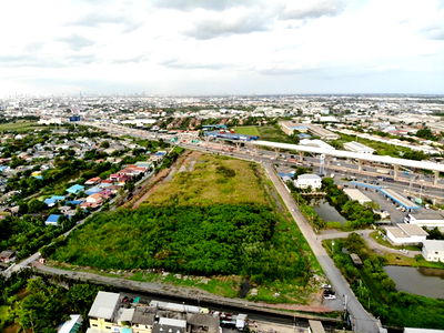 ที่ดิน เขตบางขุนเทียน : AS026 ขายที่ดินสวย ผังเมืองสีเขียวเข้ม ที่ดินติดถนนสามด้าน ขนาดที่ดิน 31-1-32.1 ไร่ ด้านหน้าติดถนนพระราม 2 ขาเข้า ใกล้เซ็นทรัลพระราม 2 