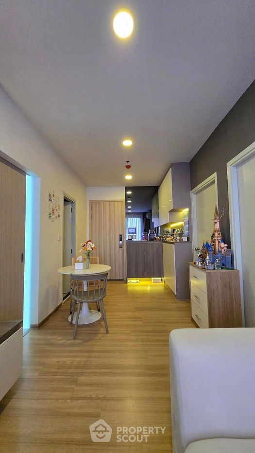 picture 2-BR Condo at Chewathai Kaset-Nawamin near BTS Kasetsart University (ID 2210484) - 3/9