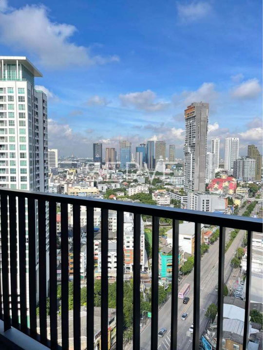 picture Pet friendly 2 Beds Good Location Condo in Ladprao area Close to MRT Lat Phrao 70 m @ Maru Ladprao 15 - 7/8