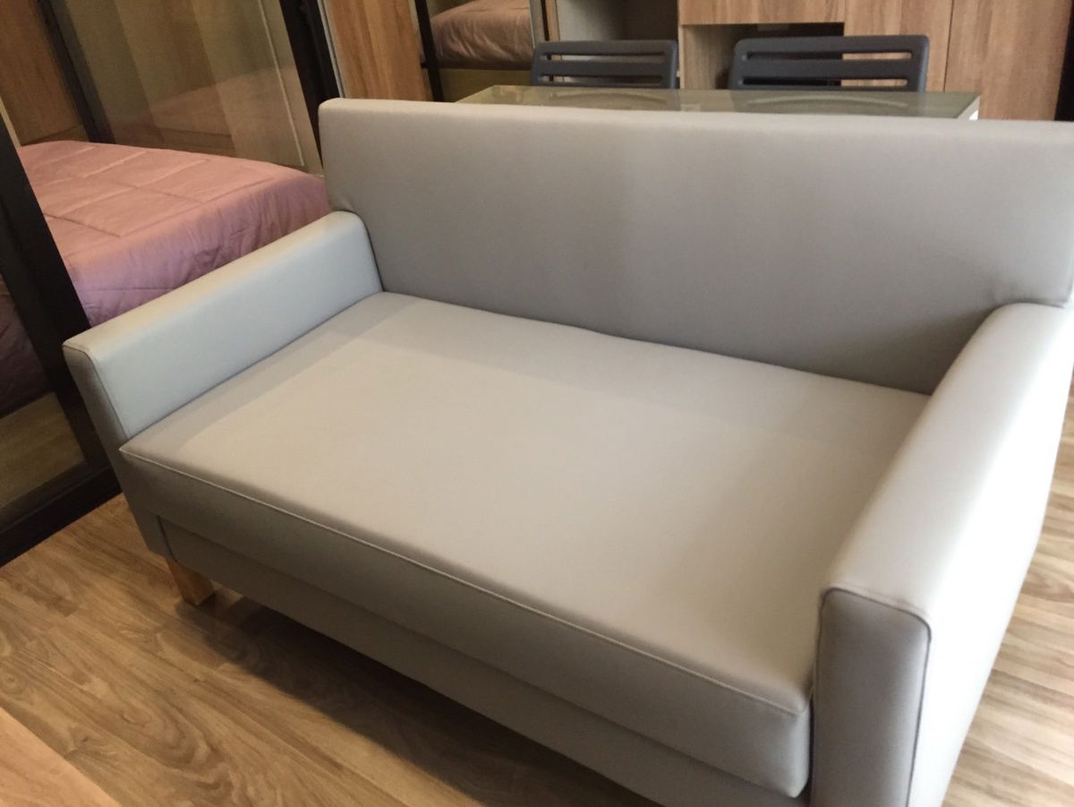 รูป Blossom Condo Sathorn-Charoenrat (บลอสซั่ม คอนโด แอท สาทร-เจริญราษฎร์) ห้องสวย เครื่องใช้ไฟฟ้า-เฟอร์นิเจอร์ครบ เดินทางสะดวก - รูปที่ 2/9