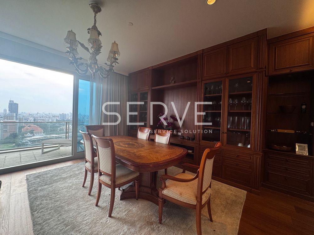 picture 3 Beds with Bathtub Large Room Good Location Close to BTS Ratchadamri 300 m. / For Rent-185 Rajadamri - 11/13