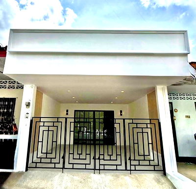 บ้านเดี่ยว เมืองภูเก็ต ภูเก็ต : 🏡✨บ้านรีโนเวทใหม่ ทาวเฮ้าส์ชั้นเดียว  โซนสามกอง หลัง รพ.กรุงเทพ หน้าบ้านไม่ชนใคร ทำเลดีใจกลางภูเก็ต เดินทางสะดวก  🏡✨ 