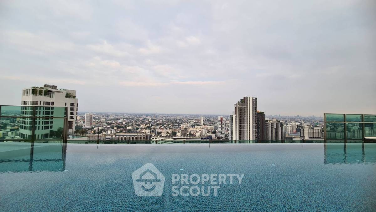 picture 1-BR Condo at Life @ Ladprao 18 near MRT Lat Phrao (ID 894484) - 6/12